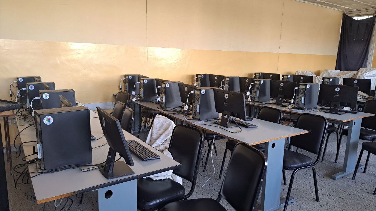 Ampliamento e sostegno all’alfabetizzazione informatica - Don Bosco Catholic School 