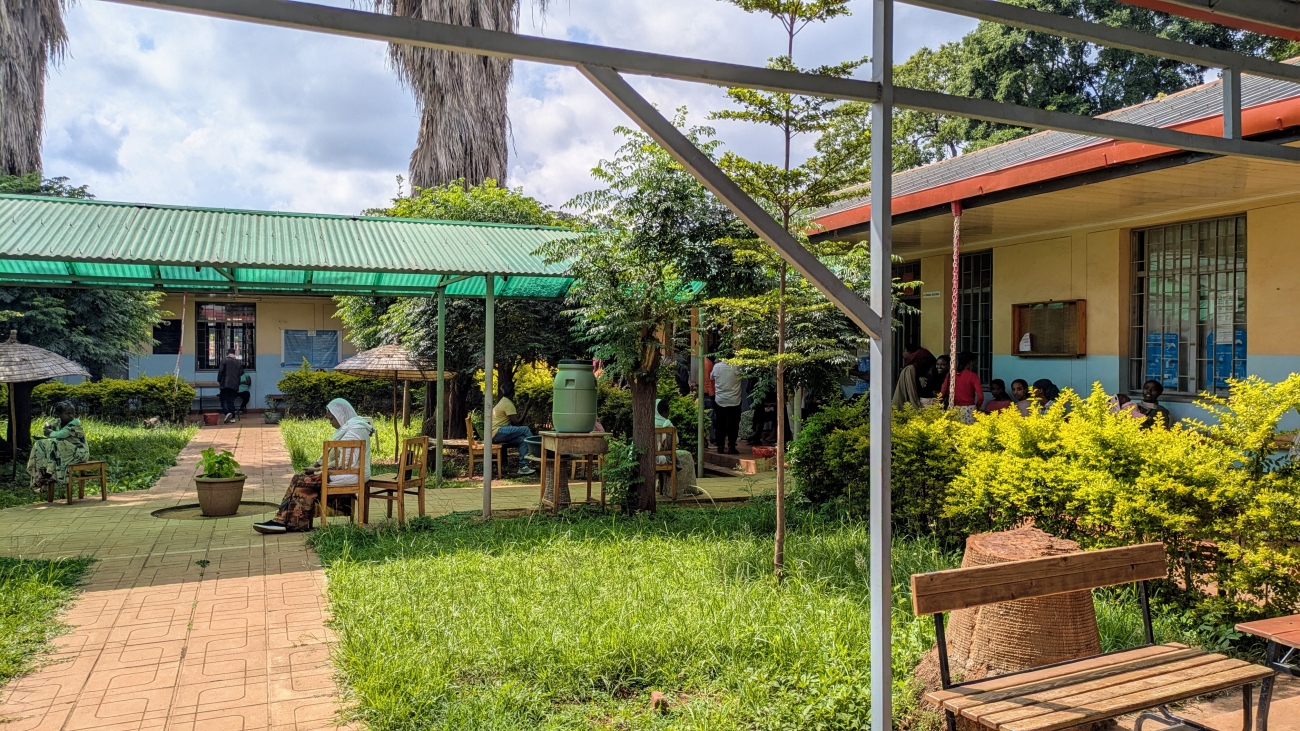 Apparecchio per analisi del sangue