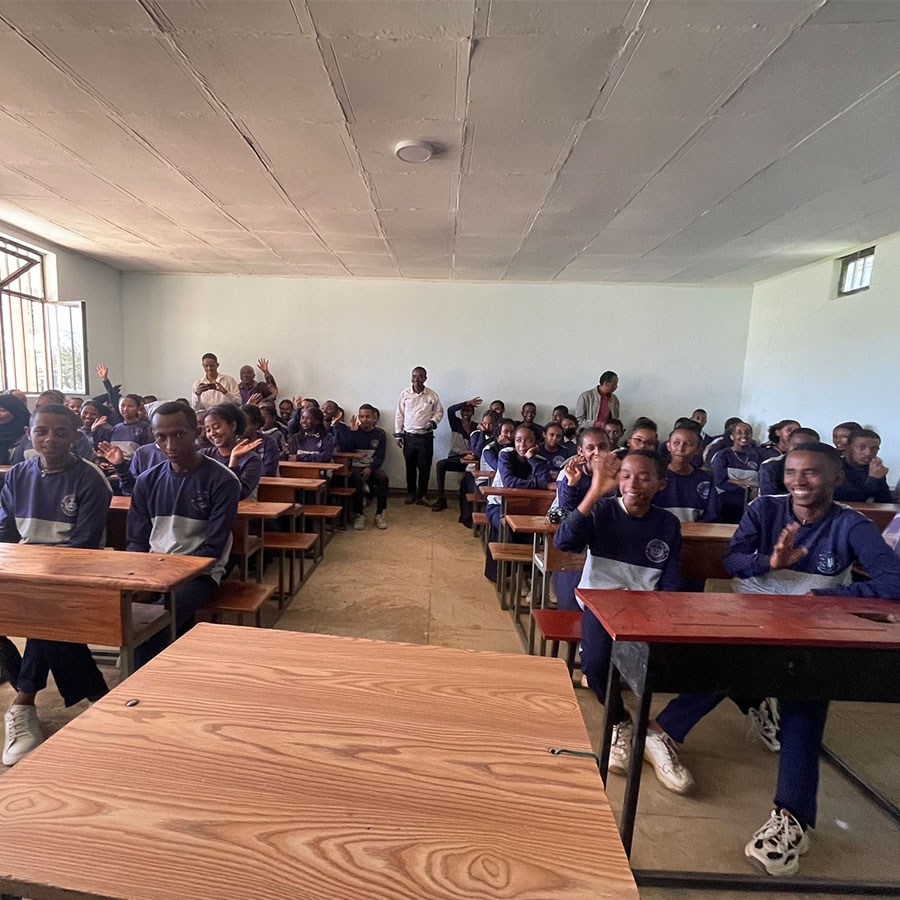 Aule per la scuola secondaria di San Pietro e Paolo