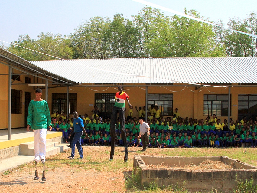 Costruzione di un edifcio per la scuola superiore