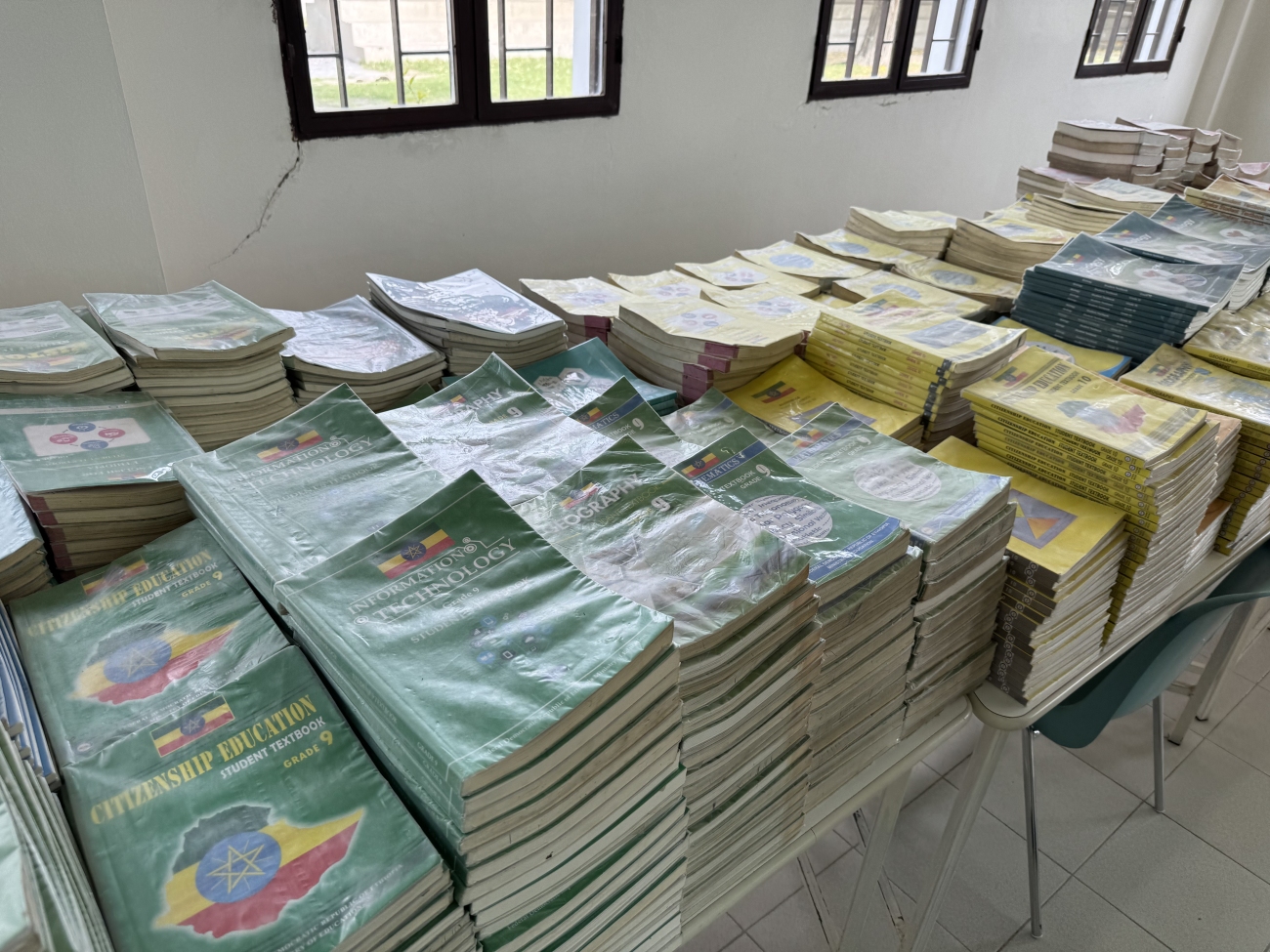 Libri scolastici per la Mary Help Catholic School